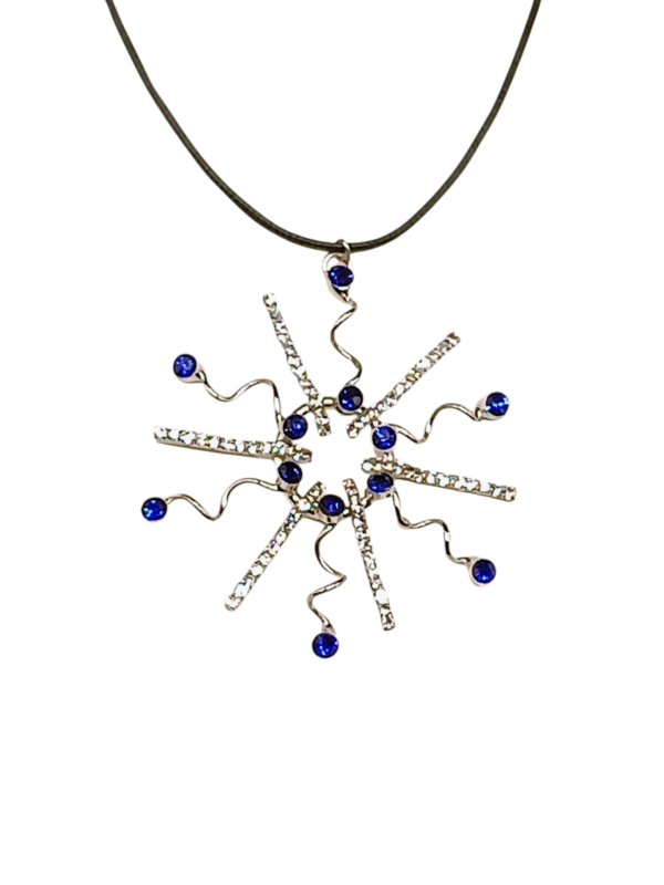 Necklace with Rhinestones in Round Shape - Image 2