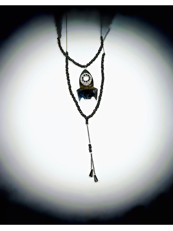 Pack Beaded Necklaces with Rocket Element and Rhinestones - Image 3