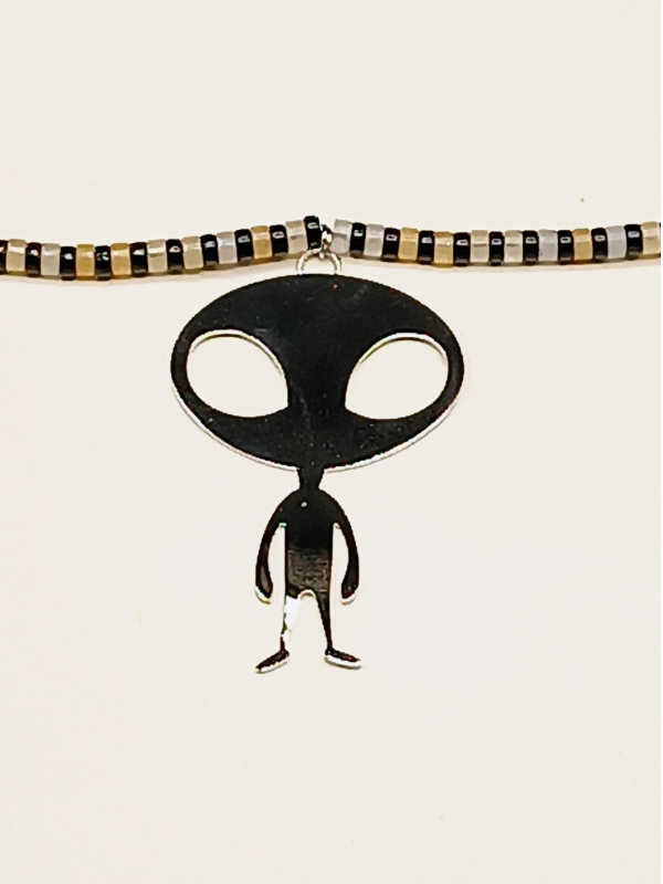 Handmade Men's Necklace with Alien Element - Image 4